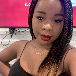 Meet your Posher, Kylie